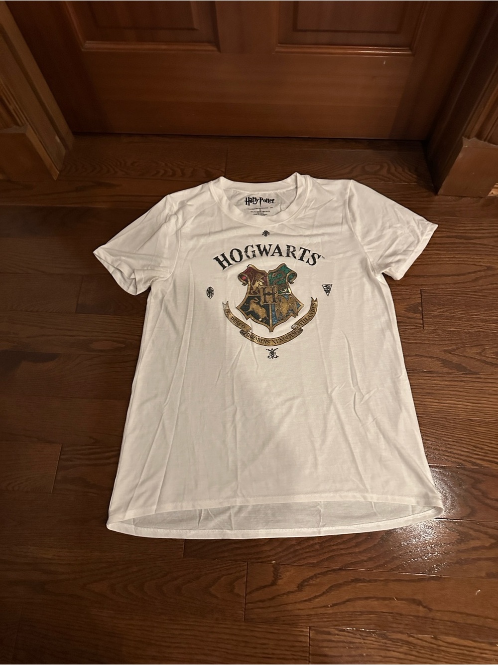 Harry Potter Hogwarts Crest Short Sleeve Tee - White